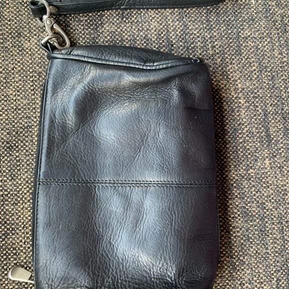 Large wristlet clutch - Picture 3 of 3